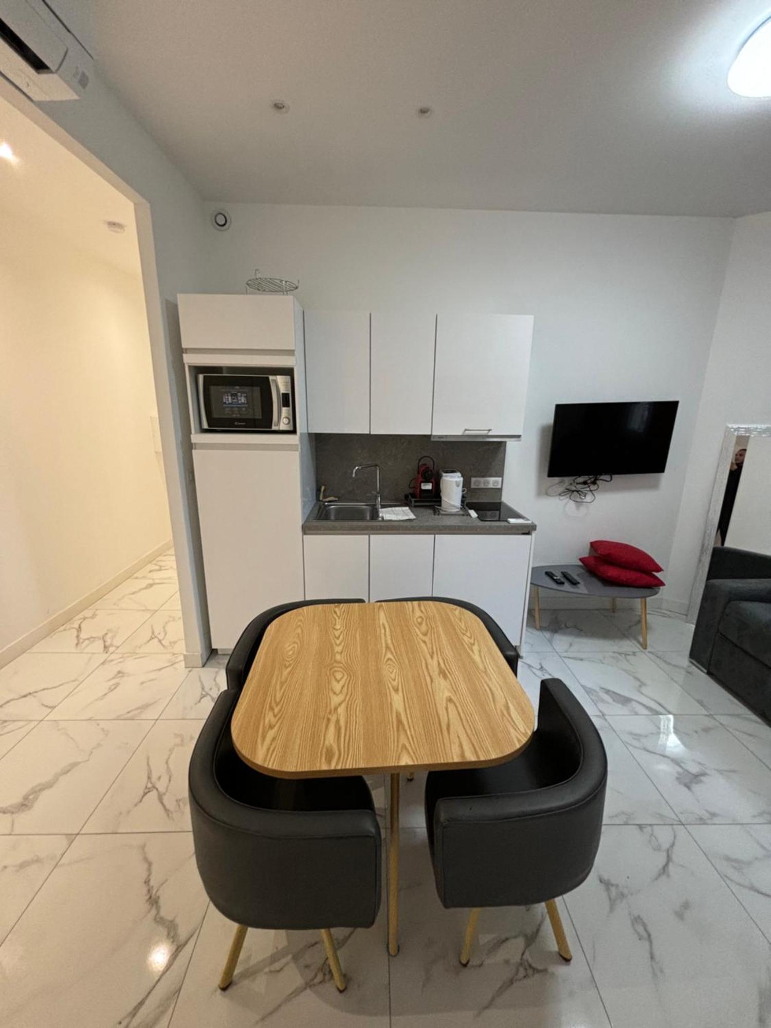 Appartement 4 Couchages Idealement Place Promenade Des Anglais / Cours Saleya Nice Buitenkant foto